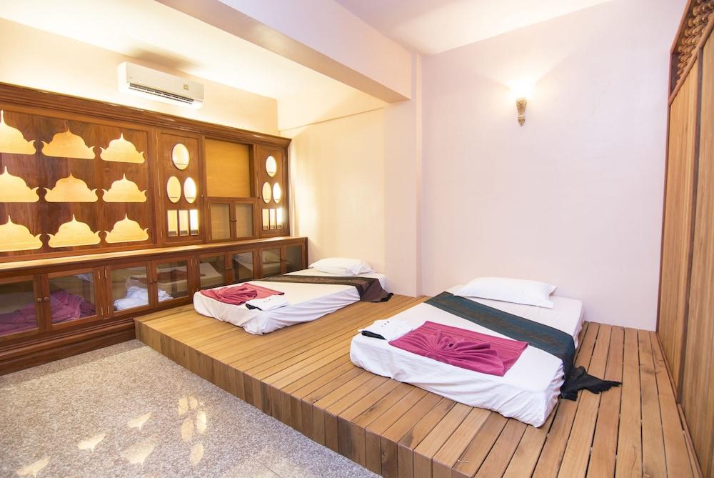 Phnom Penh Era Hotel Extérieur photo