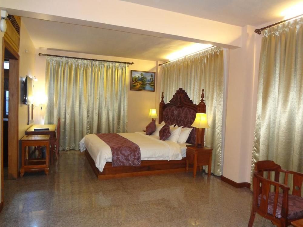 Phnom Penh Era Hotel Extérieur photo